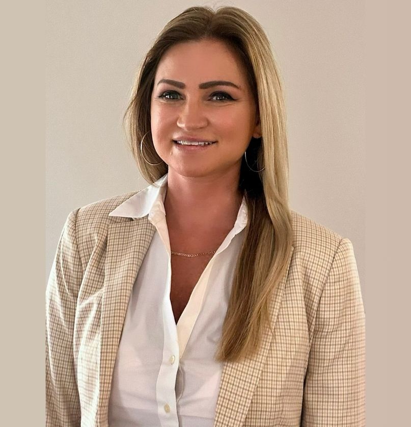 holly sharpe